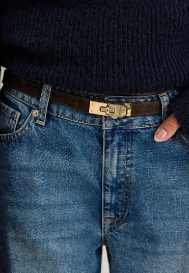 Latalia Suede Belt With Turn Lock