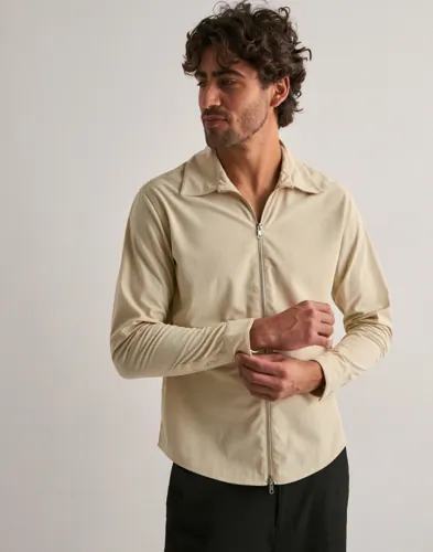 Ciszere Aden Cord Zip Enkeltfargede skjorter Beige Ciszere Aden Cord Zip Enkeltfargede skjorter Beige