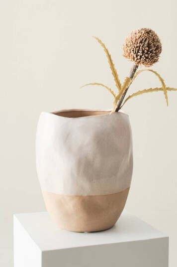 ALMOND vase høyde 27 cm Naturhvit/brun