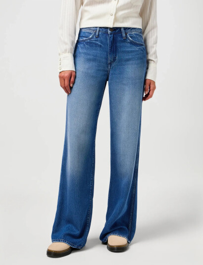 Wrangler World Wide Blue 26 x 30 Wrangler World Wide Blue 26 x 30