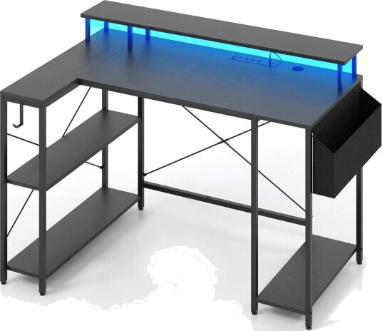 L formet skrivebord med strømuttak & LED belysning gaming datamaskin skrivebord svart