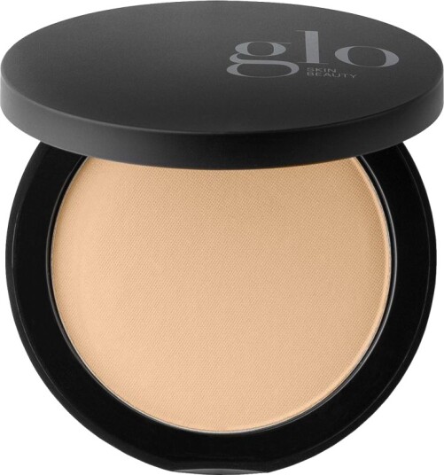 Glo Skin Beauty Pressed Base Foundationpudder Golden Dark med SPF 18
