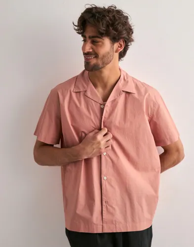 Selected Homme Slhrlxreid Ss Shirt Kortermede skjorter Rosa Selected Homme Slhrlxreid Ss Shirt Kortermede skjorter Rosa