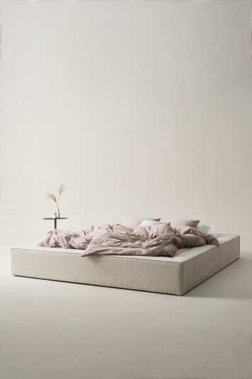 Jotex Sengeramme 180 Cm Eliseouter: champagne color leather /inside: offwhite color velvet TRIBIO 1708238010