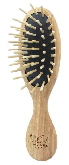 Tek Small Oval Hair Brush With Short Wooden Pins