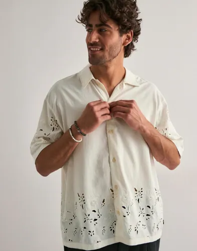Jack & Jones Jprblajosh Broderie Anglaise S/S Sh Kortermede skjorter Beige Jack & Jones Jprblajosh Broderie Anglaise S/S Sh Kortermede skjorter Beige