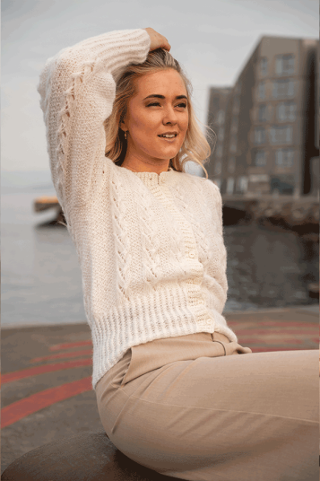 Dale Garn 451 15 Kira Cardigan Dale Garn 451 15 Kira Cardigan