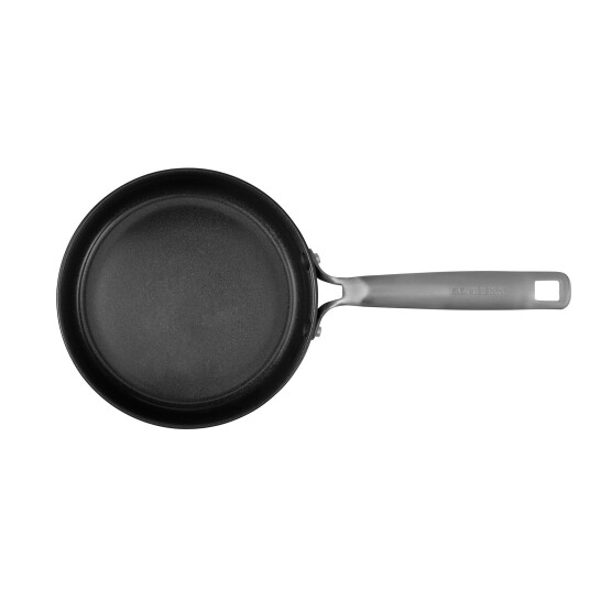 Combekk Kasserolle med stålhåndtak 18 cm / 3,7 liter, svart Combekk Kasserolle med stålhåndtak 18 cm / 3,7 liter, svart