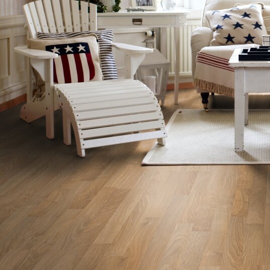 PERGO DOMESTIC NATUR EIK 3 STAVS LAMINATGULV