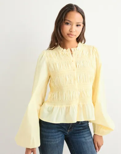 Nelly   Gul   Flirty Smock Blouse