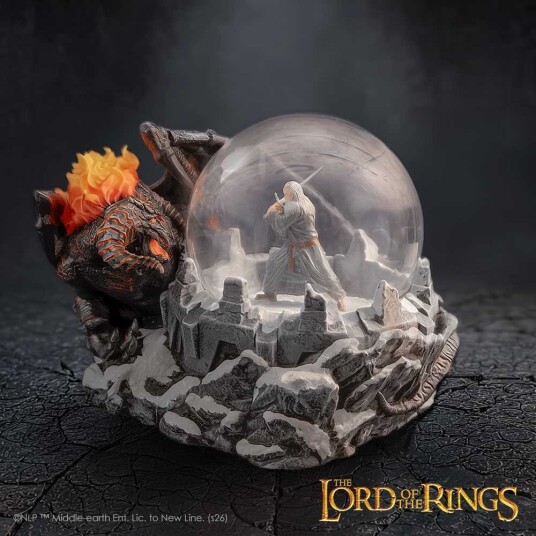 Nemesis Now Lord Of The Rings Battle Of The Peak Snow Globe
