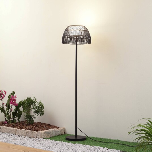 Lucande LED-gulvlampe Heribio svart jern 153 cm