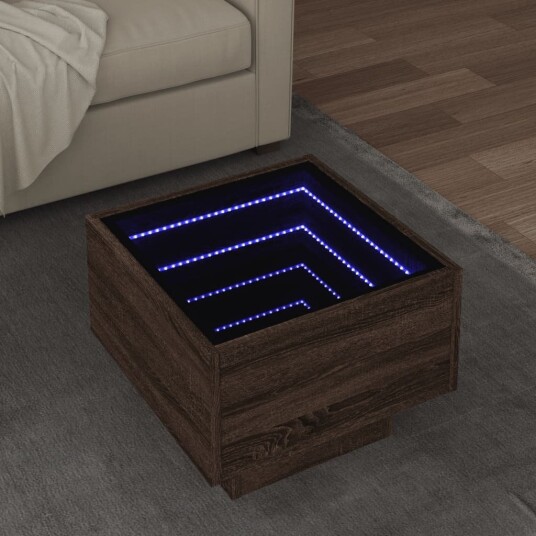 Sidebord LED brun eik 40x40x30 cm konstruert tre 847503