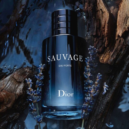 Dior Sauvage Eau Forte Parfyme uten alkohol 60 ml Dior Sauvage Eau Forte Parfyme uten alkohol 60 ml