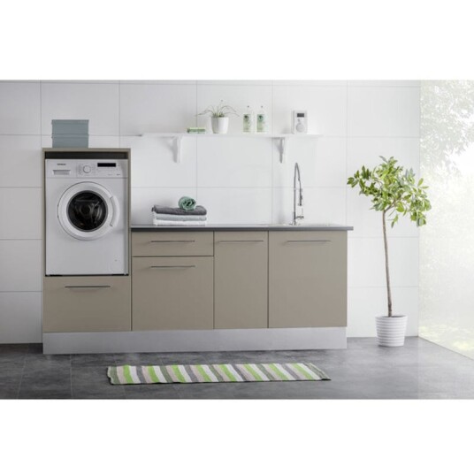 Alterna Vaskerom: Blindpanel B20xd1,6xh72 196,5cm Sand Matt / 20x196.5cm Alterna Vaskerom: Blindpanel B20xd1,6xh72 196,5cm Sand Matt / 20x196.5cm