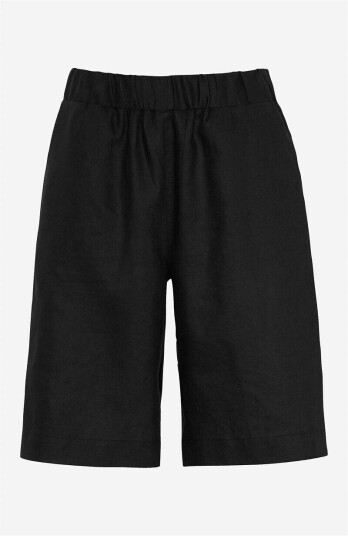 Cellbes Shorts i lin med strikk i midjen Lo 34/36 Cellbes Shorts i lin med strikk i midjen Lo 34/36