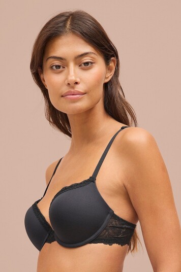 Ellos Collection - Polstre push up-BH Iris med blondedetaljer - Svart