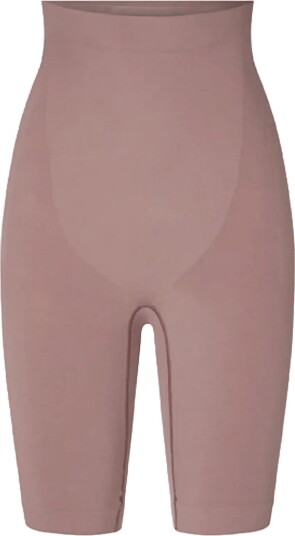 LYKKELAND ateliér Alturra Highwaist Shaping Shorts Taupe TAUPE 42 46
