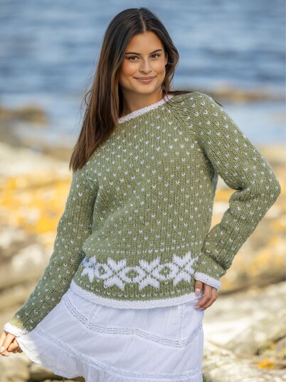 Viking Garn 2616-1a Engblomst Genser