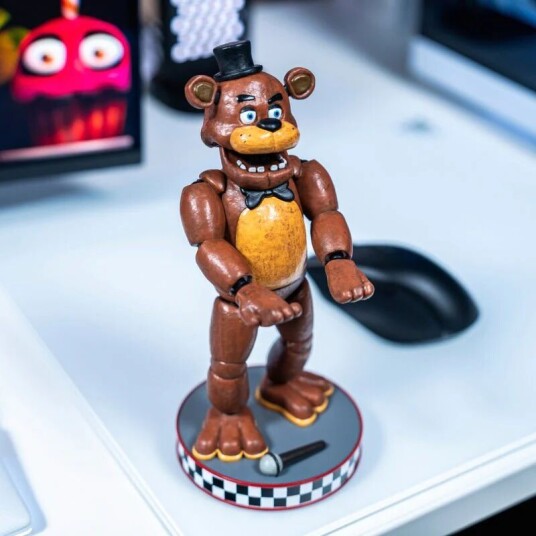 Cable Guys Five Night At Freddys mobilholder (Freddy) Cable Guys Five Night At Freddys mobilholder (Freddy)