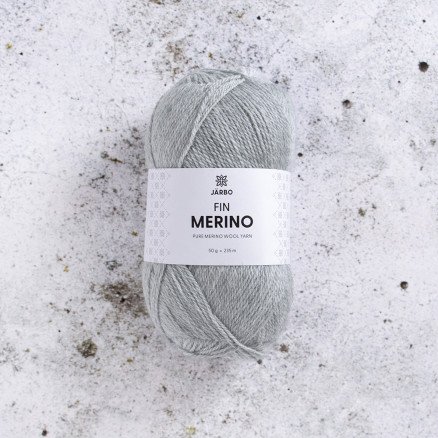 Svarta Fåret Fine Merino Garn 302 Grå Nimbus Svarta Fåret Fine Merino Garn 302 Grå Nimbus
