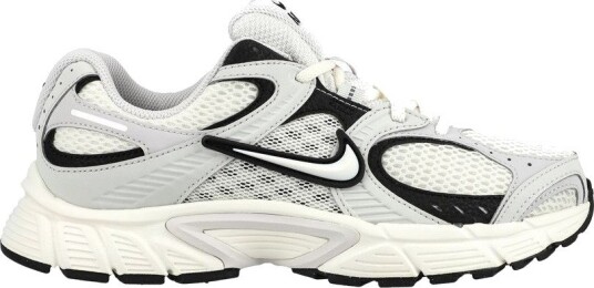 Nike Sneaker V5 Rnr   Seil/svart/vast Grey Kvinner størrelse 40½