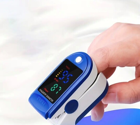 Oksymeter / Pulsmåler med OLED skjerm Oksymeter / Pulsmåler med OLED skjerm