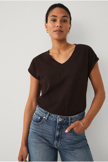 Ellos Collection Topp med v hals Brun