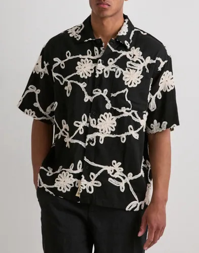 Woodbird Wbwang Bind Shirt Kortermede skjorter Svart