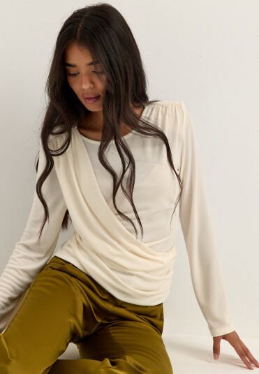 Bubbleroom Drapy Top