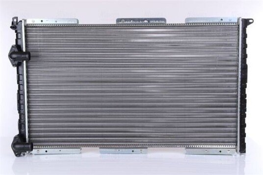 Radiator NISSENS 63922