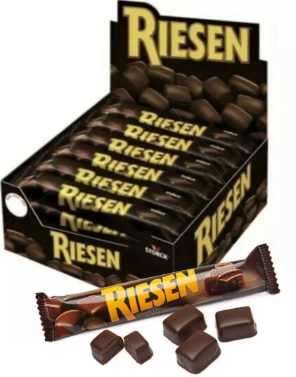 24 stk Riesen Chocolate Chew Sticks   Eske med Sjokolade toffee Stenger Dekket i Mørk Sjokolade 1080 gram