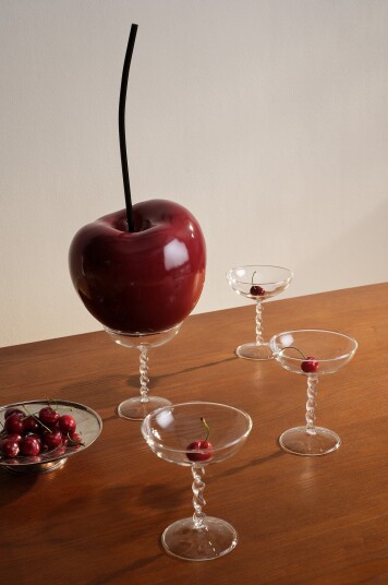 Jotex Dekorasjon vinrød/svart CHERRY 2149700010 Jotex Dekorasjon vinrød/svart CHERRY 2149700010