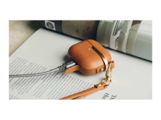 Moshi Pebbo Luxe - Eske For Ladeboks For Tådløse Ørepropper - Veganlær - Karamellbrun - For Apple Airpods (3. Generasjon) Moshi Pebbo Luxe - Eske For Ladeboks For Tådløse Ørepropper - Veganlær - Karamellbrun - For Apple Airpods (3. Generasjon)