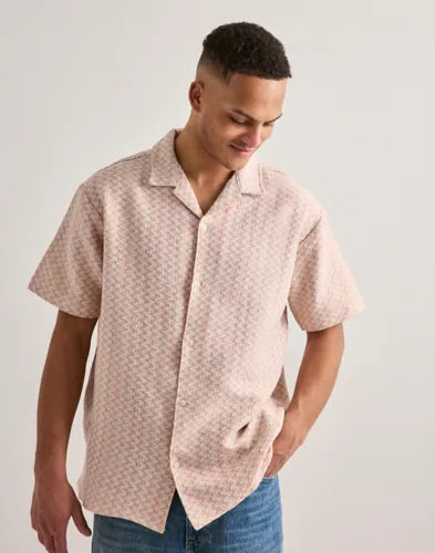 Jack & Jones Jormontauk Crochet Shirt Ss SA26 Ln Rosa Jack & Jones Jormontauk Crochet Shirt Ss SA26 Ln Rosa