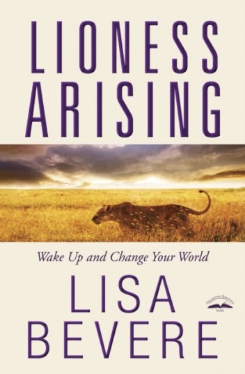 Lioness Arising Av Lisa Bevere