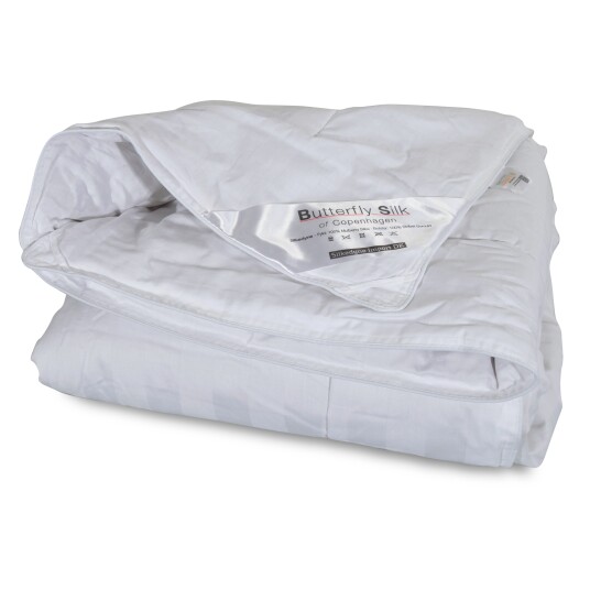 Butterfly Silk Silkedyne 140x220 cm Vinterdyne med 100 % Mulberry silke Butterfly Silk Silkedyne 140x220 cm Vinterdyne med 100 % Mulberry silke