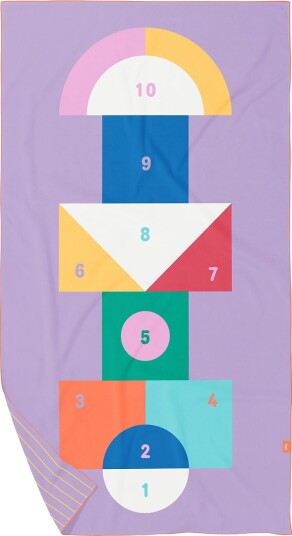 Quut Playtowels L Dobbeltsidig Strandhåndkle (180 X 100 Cm) Hopscotch Quut Playtowels L Dobbeltsidig Strandhåndkle (180 X 100 Cm) Hopscotch