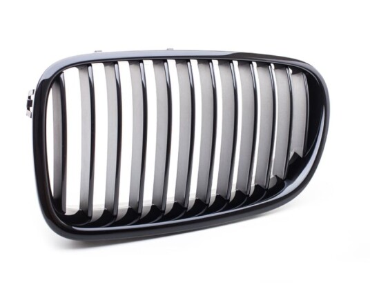 BMW Originaldeler Grill venstre
BMW Performance 51712165539