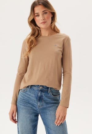 GANT Reg Shield Ls T-shirt Caramel Beige S GANT Reg Shield Ls T-shirt Caramel Beige S