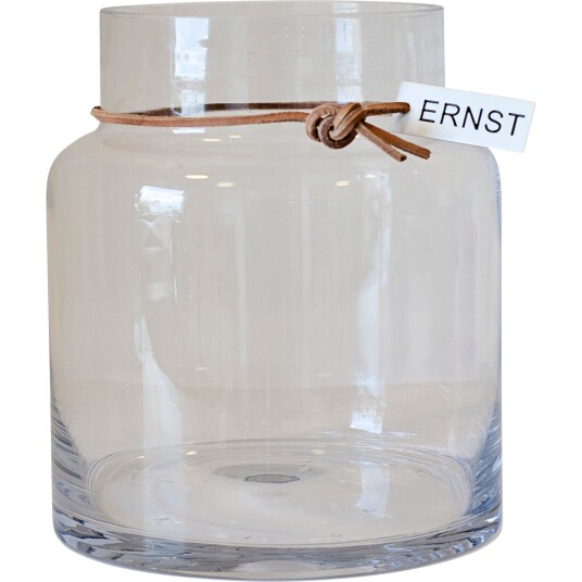Ernst Glassvase med lærbånd 18 cm Ernst Glassvase med lærbånd 18 cm