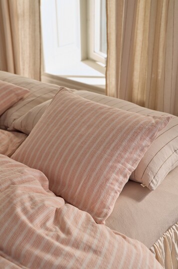 Ellos Home Putetrekk Elly Stripe i resirkulert halvlinne Rosa Ellos Home Putetrekk Elly Stripe i resirkulert halvlinne Rosa