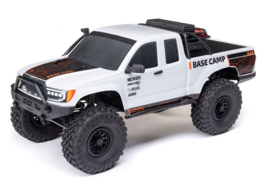 Axial SCX10 III Base Camp 4WD RTR White