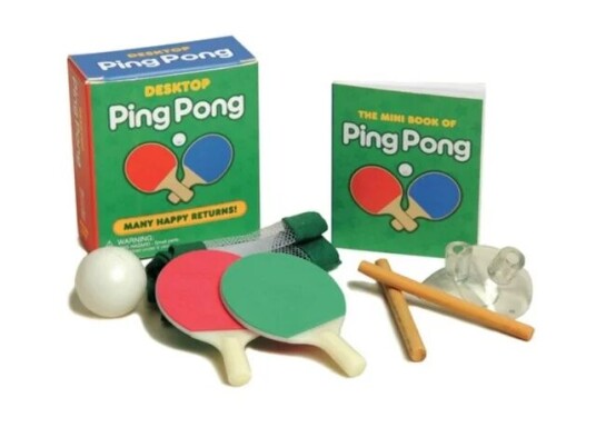 Desktop Ping Pong av Chris Stone