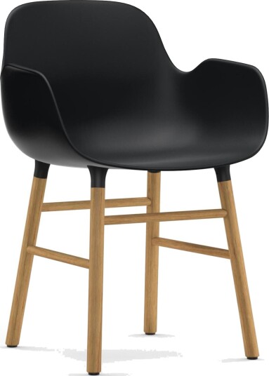 Normann Copenhagen Form Spisestuestol med Armlener Sort/ Eik