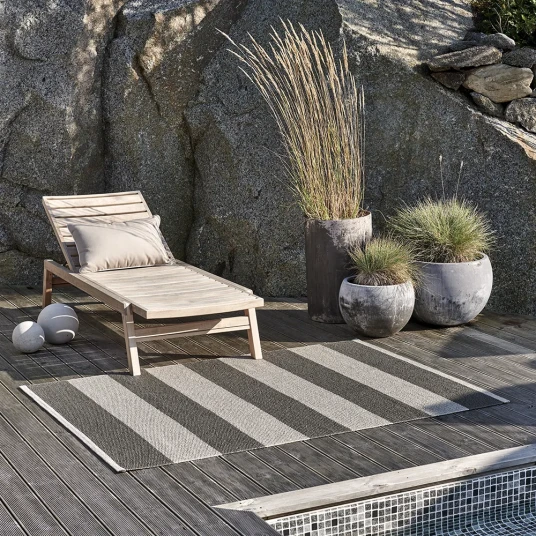 Pappelina Bob teppe Charcoal/Linen 140 x 180 cm