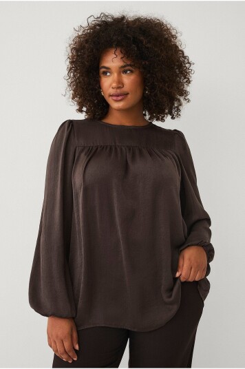 Ellos Plus collection Bluse med ballongermer Brun