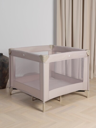 Beemoo SAFE Zone Lekegrind 90x90 cm Beige