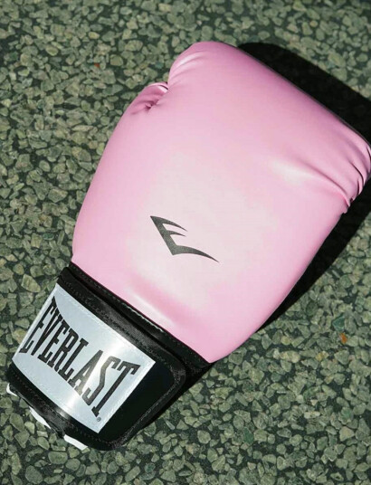 EVERLAST Prostyle 2 Boxing Glove - Pink - 10 EVERLAST Prostyle 2 Boxing Glove - Pink - 10