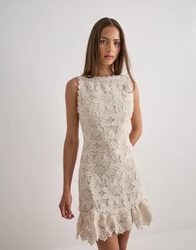 Malina Beige Miranda Ruffled Guipure Lace M Malina Beige Miranda Ruffled Guipure Lace M